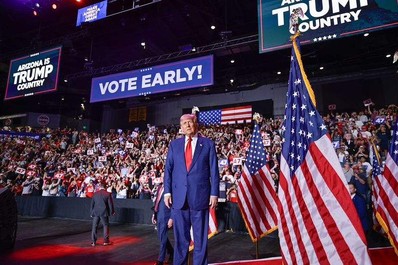 Donald Trump i-a criticat de multe ori pe Harry și Meghan 