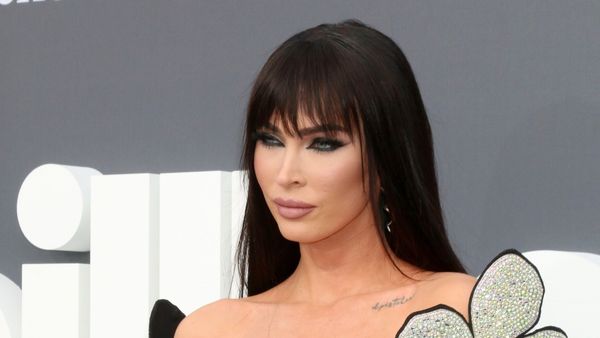 Reacția logodnicei lui Brian Austin Green după ce Megan Fox a anunțat că e însărcinată cu primul copil al lui Machine Gun Kelly