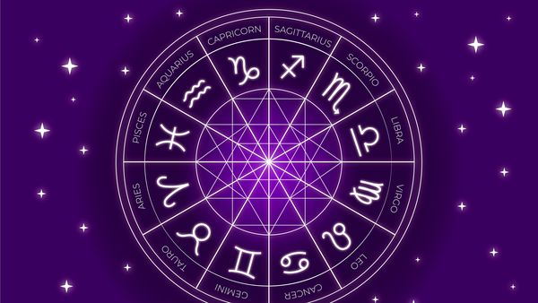 Horoscop de weekend, 16-17 noiembrie 2024: Fecioarele nu acceptă să fie contrazise și se ceartă cu apropiații. Săgetătorii sunt loviți de ghinion &icirc;n următoarele zile