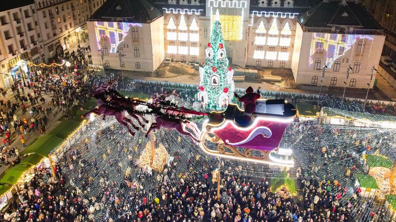 Lista completă a T&acirc;rgurilor de Crăciun 2024 din Rom&acirc;nia. Merită să mergi măcar o dată la fiecare din ele