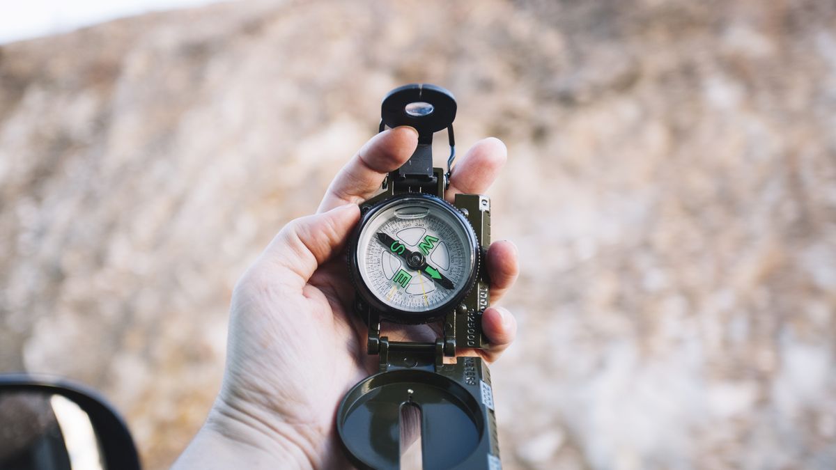 Ce se întâmplă cu Polul Nord Magnetic în această perioadă? 