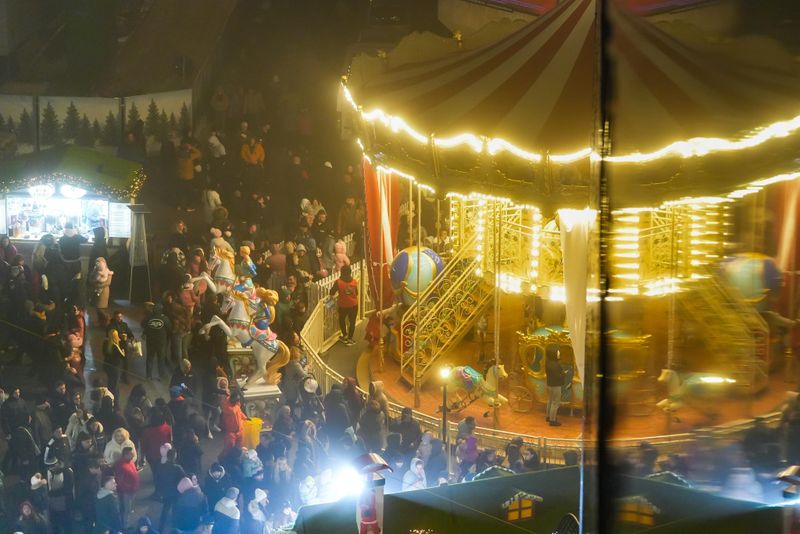 Târgul de Crăciun de Craiova este deschis anul acesta în perioada 15 noiembrie-5 ianuarie 