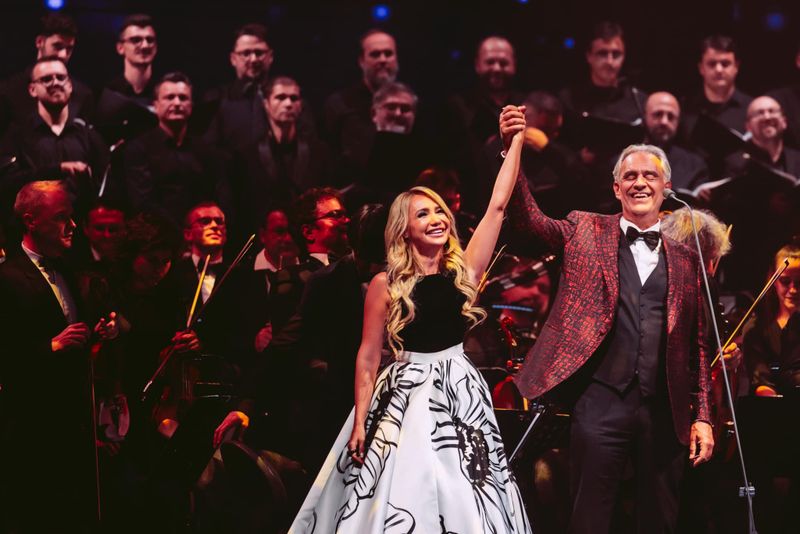 Cristina Păsăroiu, spectacol de zile mari alături de Andrea Bocelli