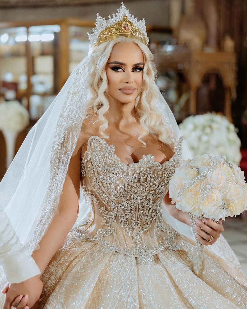  Anda Adam și Joseph Mohaci nu au plecat încă în luna de miere 