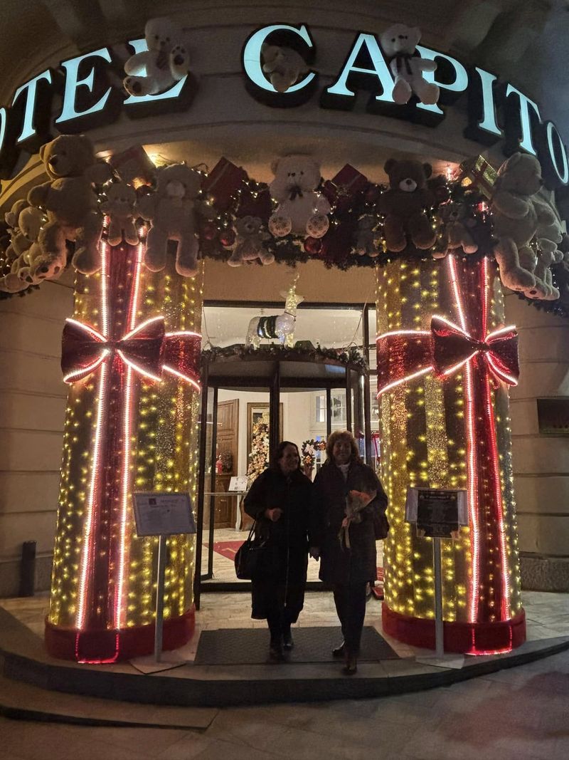 Care sunt clădirile cu cel mai frumos decor de Crăciun în 2024 