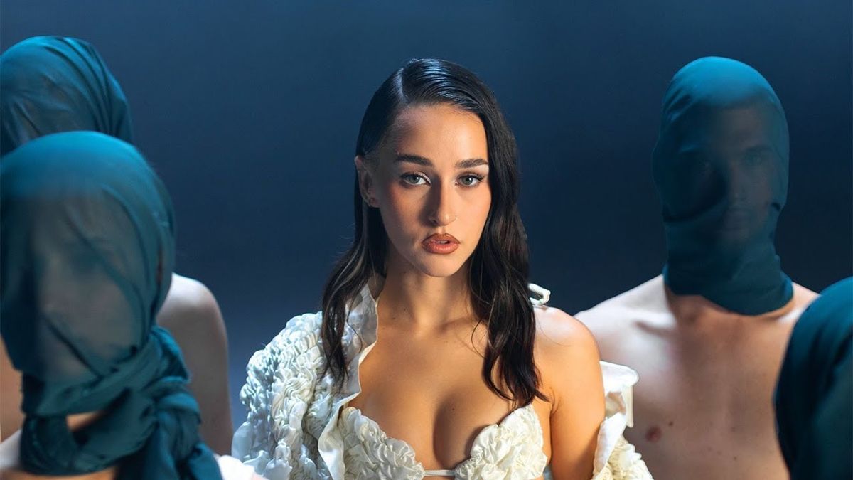 Holy Molly - C&acirc;ntă Dorul