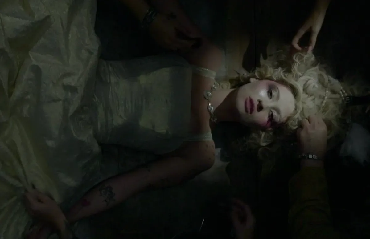 Erika Isac - Niciodată