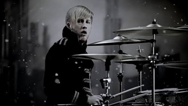 Cauza morții lui Bob Bryar! Ce s-a &icirc;nt&acirc;mplat cu toboșarul formației My Chemical Romance 