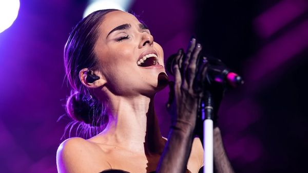 Reacția lui Theo Rose după ce a fost acuzată că a luat bani pentru a susține un candidat la alegerile prezidențiale: „Votați cu cine vreți!”