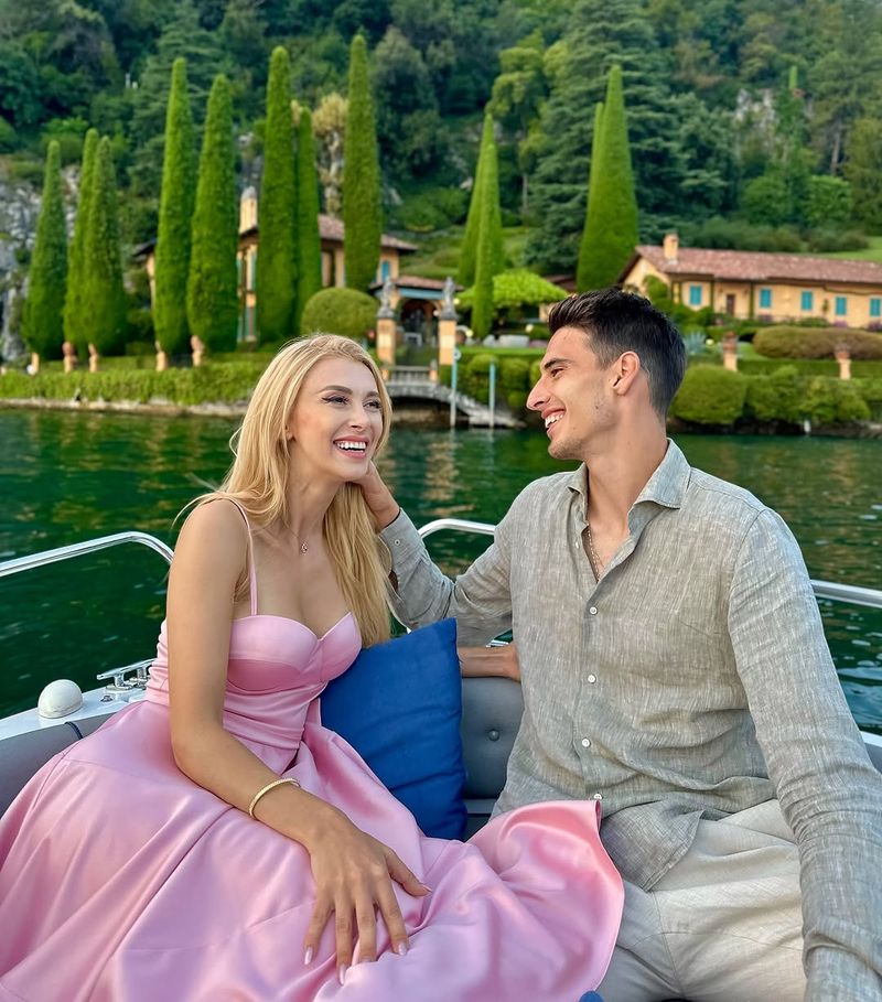 Andreea Bălan a fost cerută în căsătorie de Victor Cornea