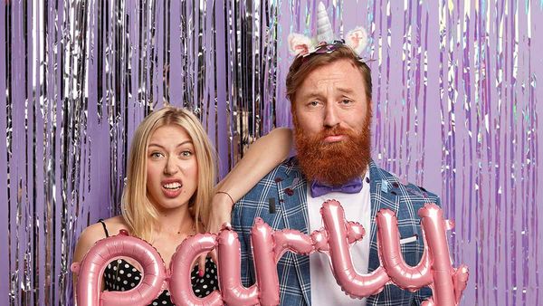 Cabina foto evenimente: O experiență unică și amuzantă pentru toți invitații