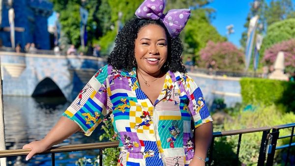 O tânără influenceriță s-a stins din viață după ce a suferit o reacție alergică severă la un eveniment: „A cerut să fie dusă la spital, dar i-au spus să aștepte să facă poze mai întâi”