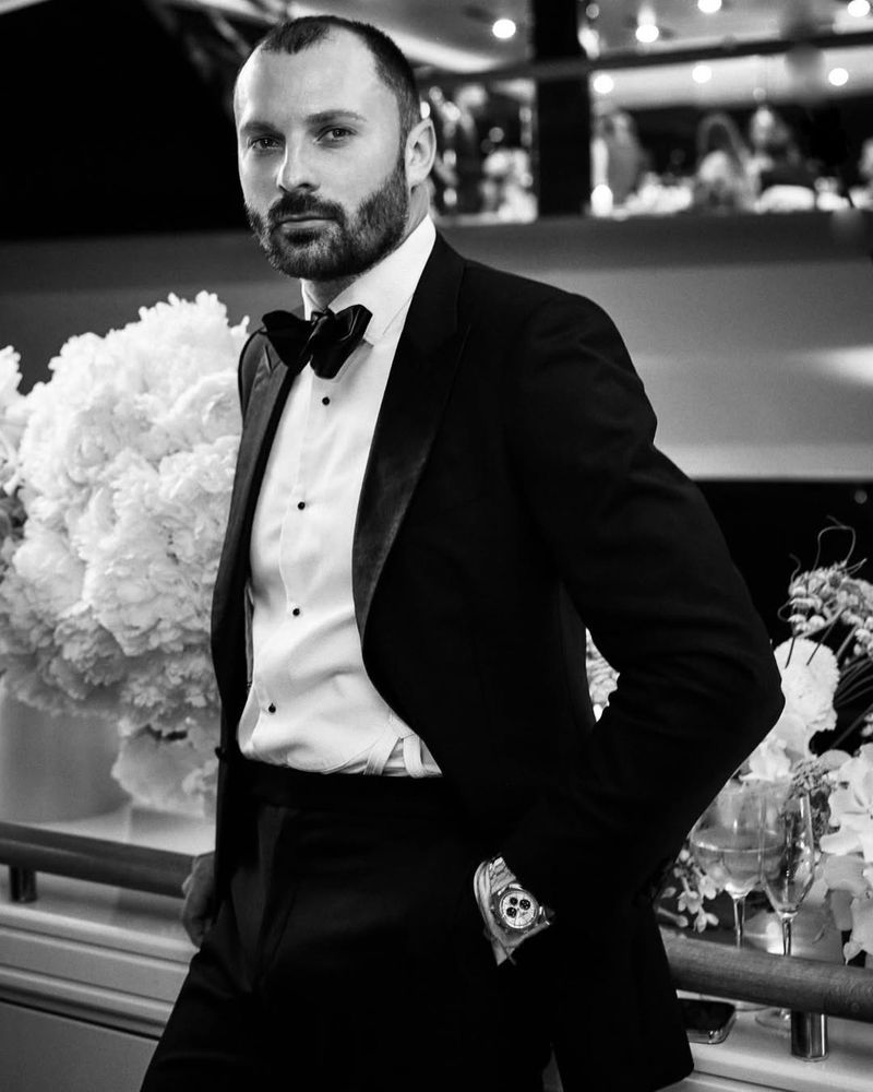 Cine a realizat decorul de la Mița Biciclista? 