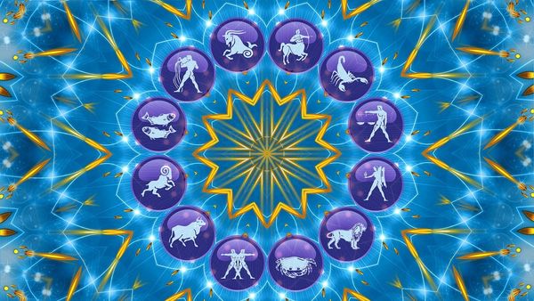 Horoscop zilnic, 12 decembrie 2024: Săgetătorii se simt provocați, &icirc;nsă trebuie să evite certurile. Peștii fac planuri de viitor