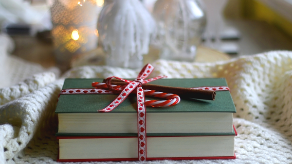 Surprize de Crăciun pentru colegii de birou: Idei creative și inspirate