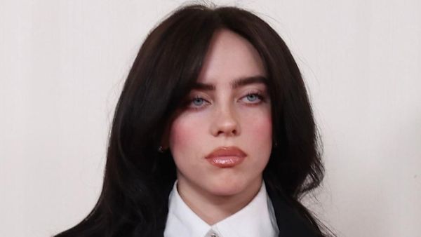 Billie Eilish, lovită cu un obiect &icirc;n timpul unui concert &icirc;n Arizona