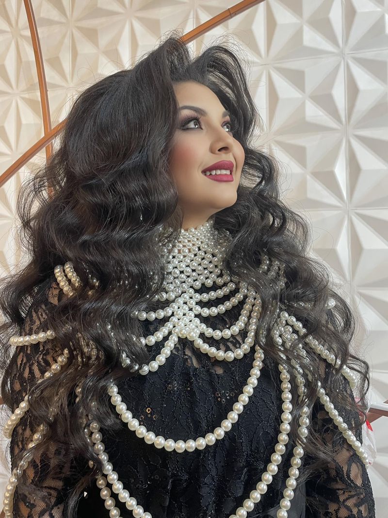 Medana Oprea revine pe podiumul de modă după două decenii