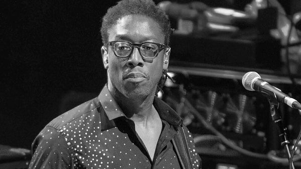 Cauza morții lui Steve Lewsinson! De ce a murit basistul formației "Simply Red" 