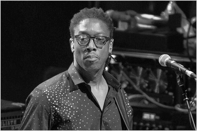 Steve Lewinson, basistul trupei Simply Red,s-a stins din viață