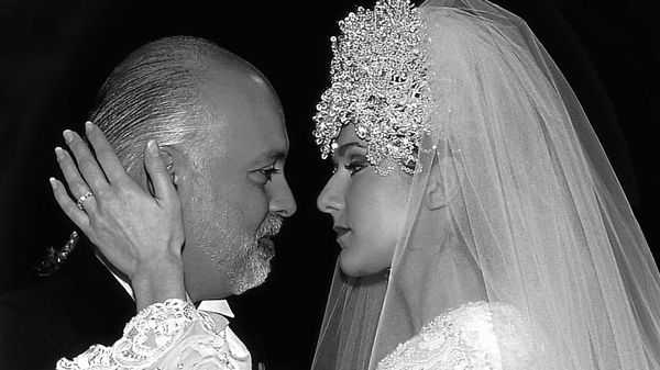 Mesajul transmis de Celine Dion &icirc;n ziua &icirc;n care ar fi trebuit să aniverseze 30 de ani de căsnicie cu regretatul ei soț, Ren&eacute; Ang&eacute;lil: &bdquo;Ești totul pentru noi&rdquo;