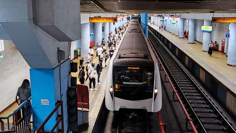 Programul STB și Metrorex de Crăciun 2024 și Revelion 2025