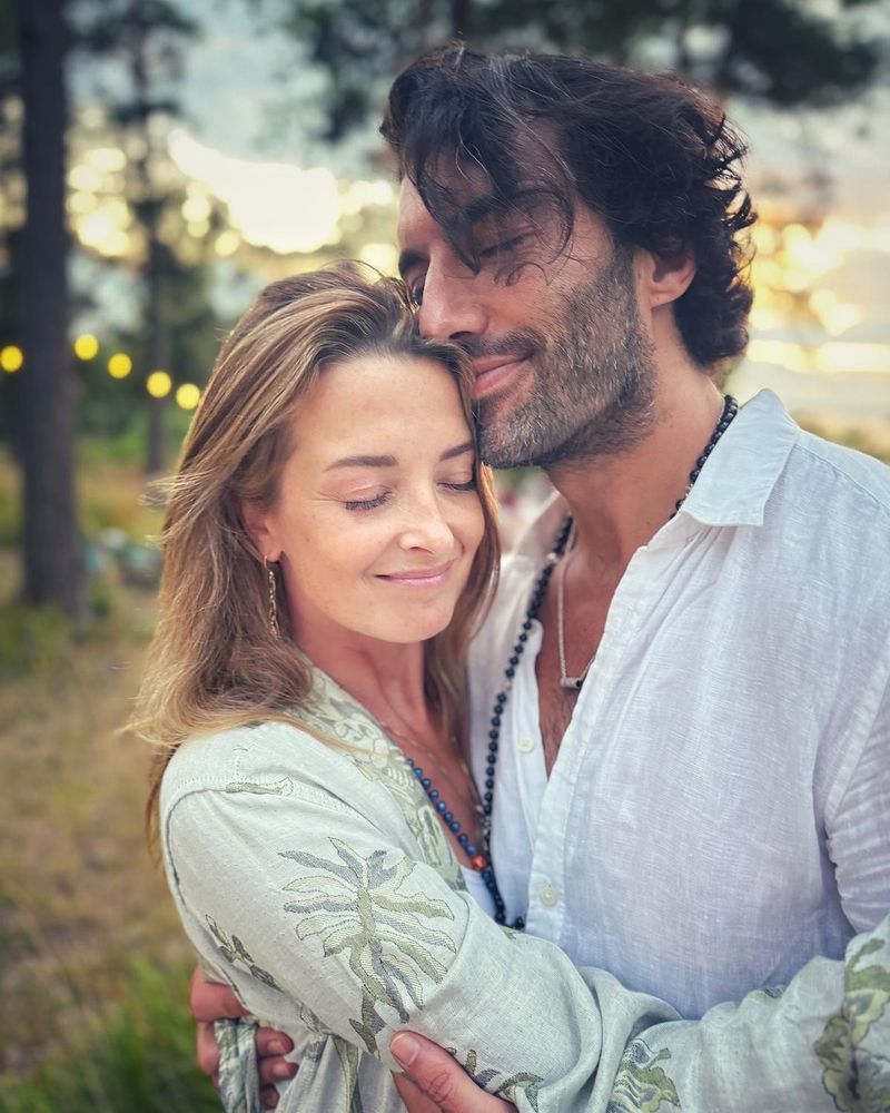 Soția regizorului Justin Baldoni, implicat în scandalul cu Blake Lively