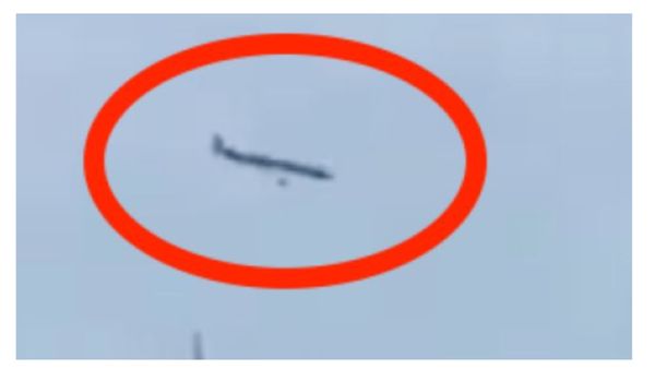 Cine este responsabil pentru prăbușirea avionului din Kazahstan? Indiciile duc spre Rusia