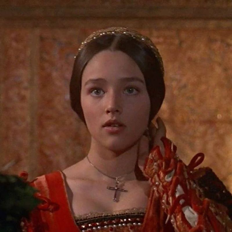 Olivia Hussey s-a stins din viață