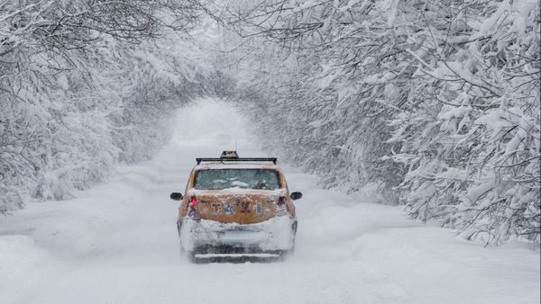 Alertă meteo de ultim moment! Polei pe drumurile din mai multe județe ale țării. Cum va evolua vremea în ultima săptămână din 2024