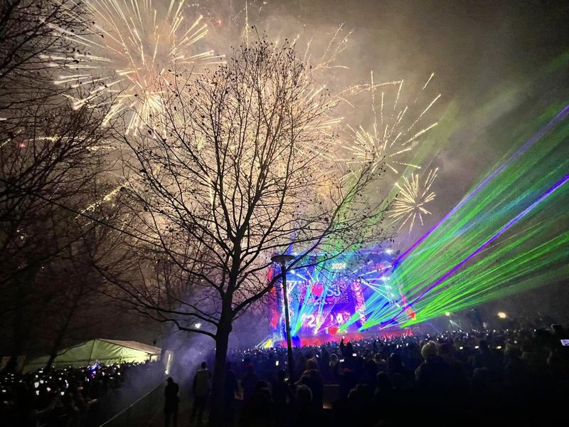 Lista petrecerilor organizate în următoarea perioadă 