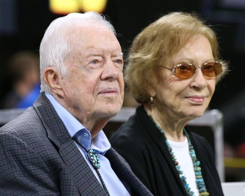Jimmy Carter a murit
