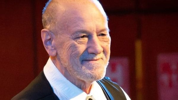 Nicu Alifantis, bilanț impresionant la 70 de ani: 154 de spectacole și un tramvai care &icirc;i poartă numele.