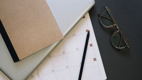 Calendar Zile Libere Legale în ianuarie 2025. Când stau românii acasă?