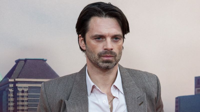 Sebastian Stan c&acirc;știgă Globul de Aur 2025 pentru rolul din &rdquo;A Different Man&rdquo;