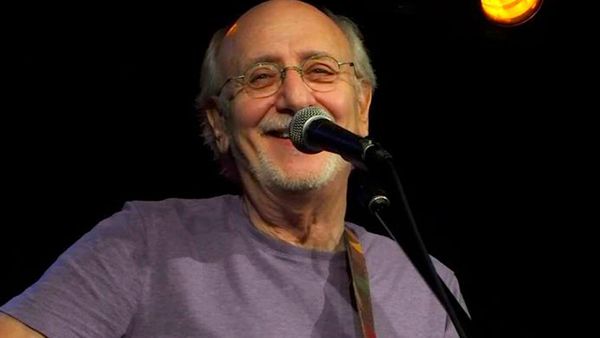 Peter Yarrow, vocalistul trupei Peter, Paul and Mary, a &icirc;ncetat din viață. Care a fost cauza decesului