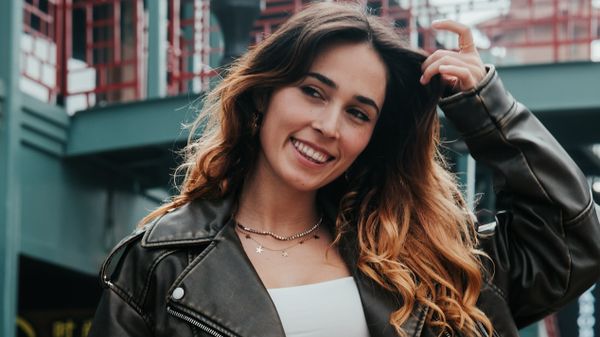 Andra Gogan, martoră a incendiilor din Los Angeles: &bdquo;Aerul este toxic, focul se vede din clădire&rdquo;