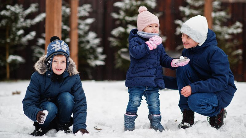 Vacanța de schi &icirc;n 2025. Perioada aleasă de fiecare județ pentru următoarea vacanță a elevilor