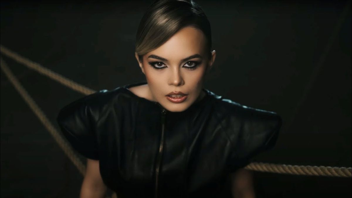 Bianca Tilici x SHIFT - Să mă las