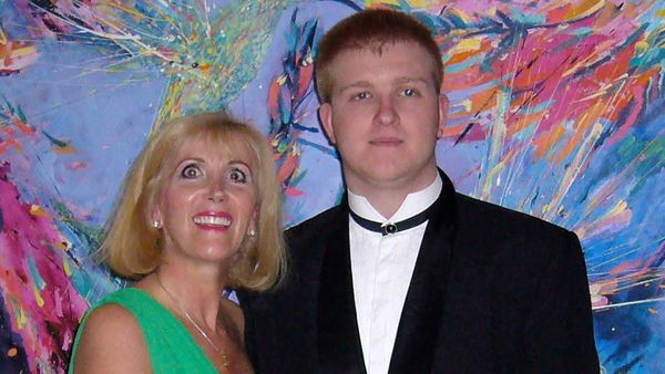 Tragedie cumplită &icirc;n timpul incendiilor din Los Angeles. Fostul star s-a stins din viață &icirc;n timp ce mama sa &icirc;ncerca cu disperare să-l salveze