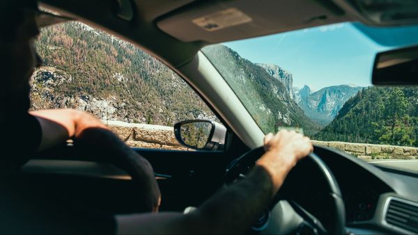 Rovinieta &icirc;n 2025. C&acirc;t costă &icirc;n funcție de tipul mașinii