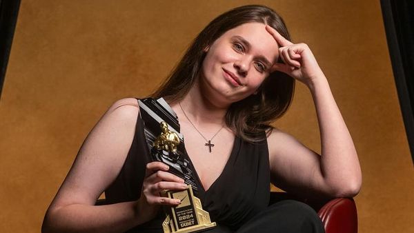 Cine este Ana Dumbravă, românca desemnată pentru a treia oară cea mai bună jucătoare de Counter-Strike din lume