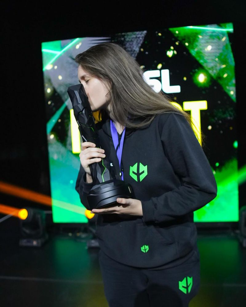 Ea este românca desemnată drept cea mai bună jucătoare de CS pentru al treilea an consecutiv 
