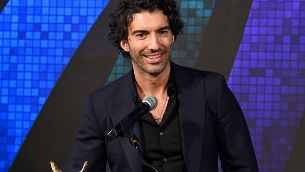 Justin Baldoni îi dă în judecată pe Blake Lively și Ryan Reynolds. Despăgubiri uriașe pe care regizorul le cere de la cei doi soți