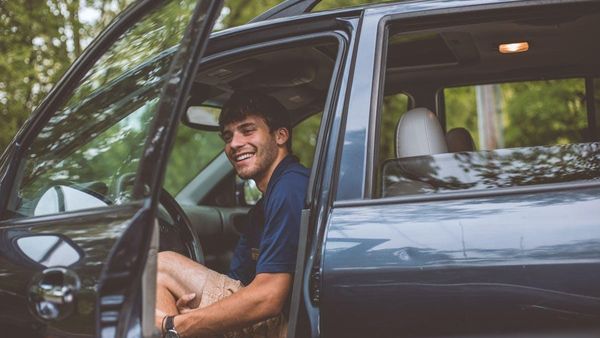 Cum să eviți capcanele la cumpărarea unei mașini second hand?