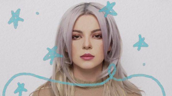 Delia Rus lansează piesa "Manual de instrucțiuni"