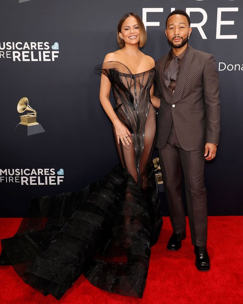 Ce ținute au ales vedetele pentru covorul roșu? 