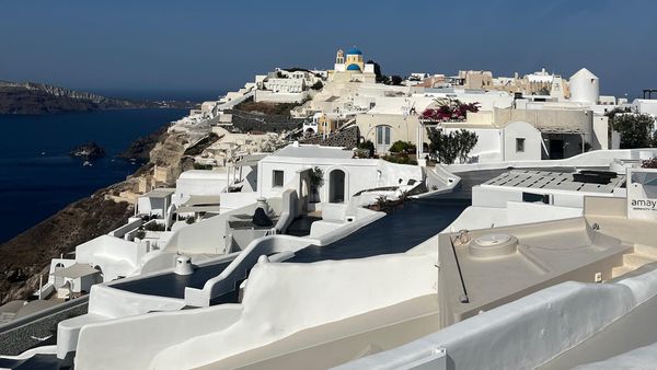 Santorini, în pragul unui dezastru? Cutremurele continuă, iar oamenii se grăbesc să părăsească insula: ”Am rezistat o săptămână. Nu mai pot!”