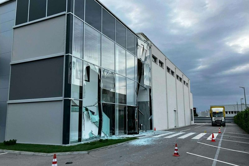 e șoferul român a intrat cu camionul