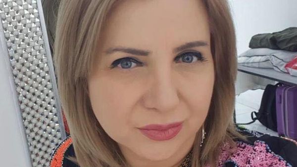 Ce meserie are, de fapt, Carmen Șerban