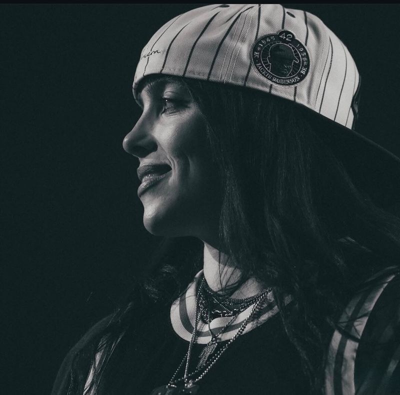 Un fan a izbucnit în lacrimi când Billie Eilish l-a ales pe TikTok